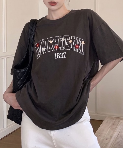 セール】MICHIGAN花刺繍Tシャツ（Tシャツ/カットソー）｜SpRay