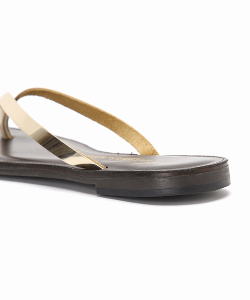 Spick & Span(スピックアンドスパン)の「NICOLAS LAINAS / ニコラス ライナス トングサンダル(サンダル・レディース・ブラウン・38/37/36)」の6枚目の写真