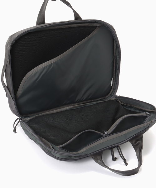 B.C STOCK（ベーセーストック）の「BRIEFING / ブリーフィング BS BOX 2WAY PACK AG（トートバッグ・メンズ・グレー・FREE）」の6枚目の写真