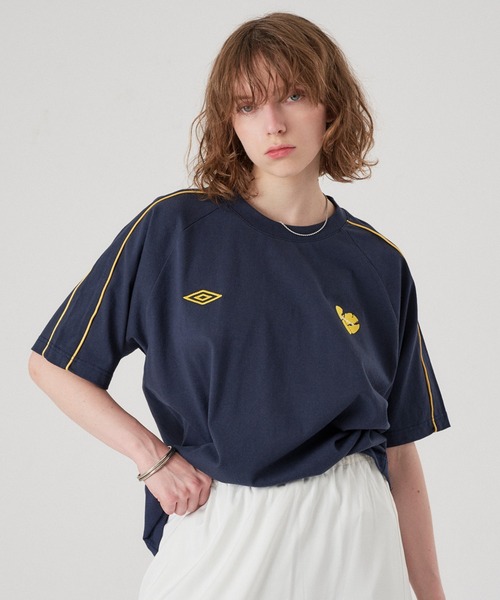 ONCILY(オンシェリー)の「【 UMBRO 】PIPING HEART LOGO T-SHIRT / パイピングハートロゴTシャツ(Tシャツ/カットソー・メンズ・オフホワイト/ブラック/ネイビー・SMALL/LARGE/MEDIUM)」の14枚目の写真