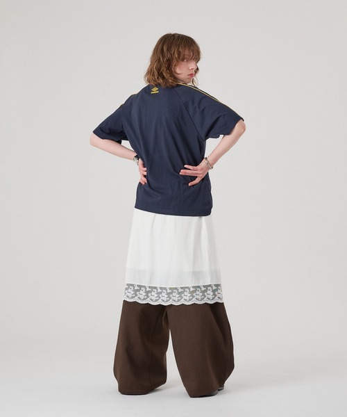 ONCILY(オンシェリー)の「【 UMBRO 】PIPING HEART LOGO T-SHIRT / パイピングハートロゴTシャツ(Tシャツ/カットソー・メンズ・オフホワイト/ブラック/ネイビー・SMALL/LARGE/MEDIUM)」の22枚目の写真