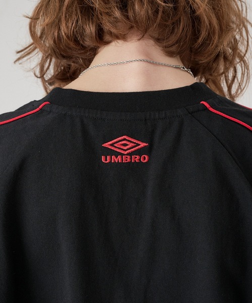 ONCILY(オンシェリー)の「【 UMBRO 】PIPING HEART LOGO T-SHIRT / パイピングハートロゴTシャツ(Tシャツ/カットソー・メンズ・オフホワイト/ブラック/ネイビー・SMALL/LARGE/MEDIUM)」の4枚目の写真