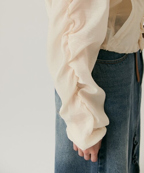 w closet(ダブルクローゼット)の「【2サイズ展開/羽織でも1枚でも◎】シアーフリルブルゾン(ブルゾン・レディース・ピンク/ブルー/ブラック/アイボリー/イエロー・MEDIUM/SMALL)」の20枚目の写真
