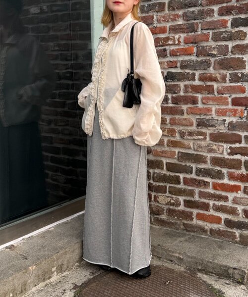 w closet(ダブルクローゼット)の「【2サイズ展開/羽織でも1枚でも◎】シアーフリルブルゾン(ブルゾン・レディース・ピンク/ブルー/ブラック/アイボリー/イエロー・MEDIUM/SMALL)」の12枚目の写真