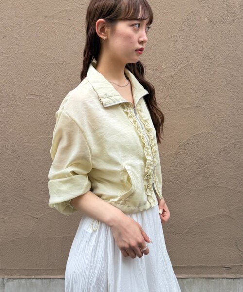 w closet(ダブルクローゼット)の「【2サイズ展開/羽織でも1枚でも◎】フリルシアーブルゾン(ブルゾン・レディース・ピンク/ブルー/ブラック/アイボリー/イエロー・MEDIUM/SMALL)」の21枚目の写真