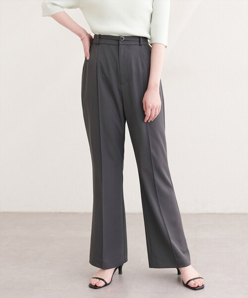 natural couture(ナチュラルクチュール)の「〈osono〉美シルエットハイウエストベルト付きパンツ(その他パンツ・レディース・チャコールグレー/ネイビー/ブラック/アイボリー・MEDIUM/LARGE)」の10枚目の写真