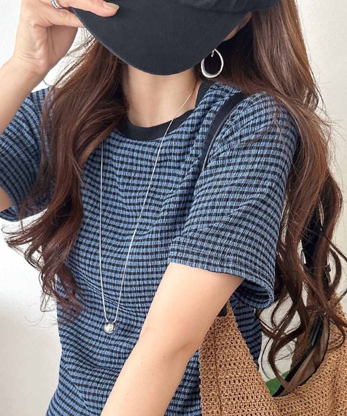 classicalelf(クラシカルエルフ)の「ぽこぽこが可愛い!ストレッチ素材シャーリングギンガムチェックトップス(半袖)(Tシャツ/カットソー・レディース・ライトブルー/ピンク/ブルー/イエロー/オフホワイト・X-LARGE/LARGE/SMALL/MEDIUM)」の9枚目の写真