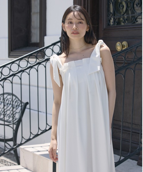 ACYM（アシーム）の「2WAYショルダードレープワンピース（ワンピース・レディース・アイボリー/ブラック・FREE）」の10枚目の写真