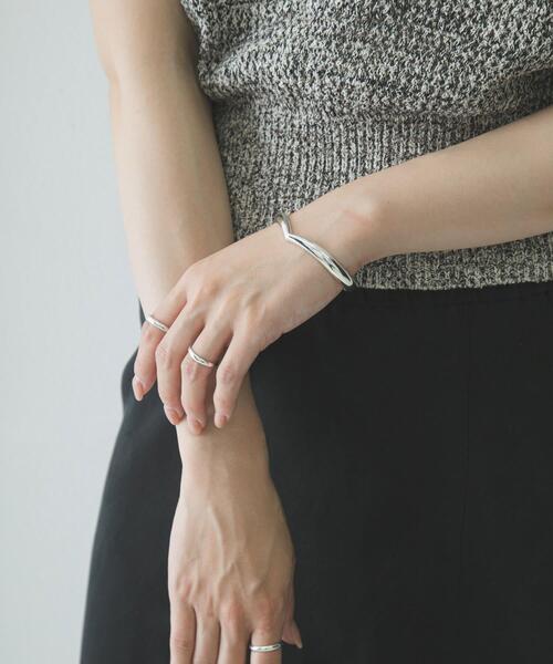 PHILIPPE AUDIBERT(フィリップ オーディベール)の「PHILIPPE AUDIBERT ARIZONA BRACELET(ブレスレット・レディース・シルバー・-)」の2枚目の写真