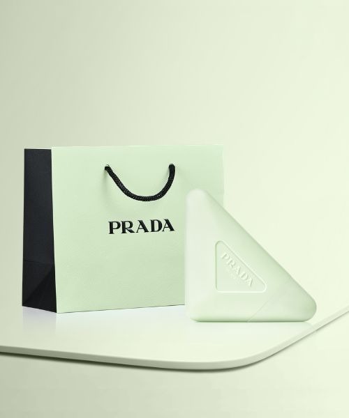 PRADA リップ ハンドクリームセット ZOZO限定】プラダ ハンド トリプルケア ハンドクリーム ギフトセット