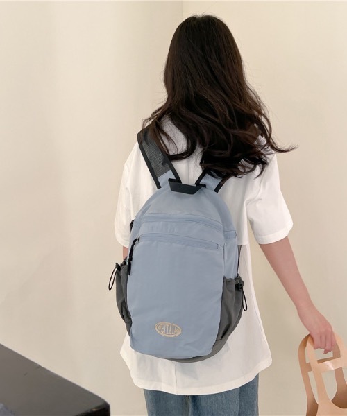 SHEPP(シープ)の「【A4サイズ対応可◎大容量】ナイロン バイカラー デイパック リュック バックパック(バックパック/リュック・レディース・ベージュ/ピンク/グレー/イエロー・F)」の11枚目の写真