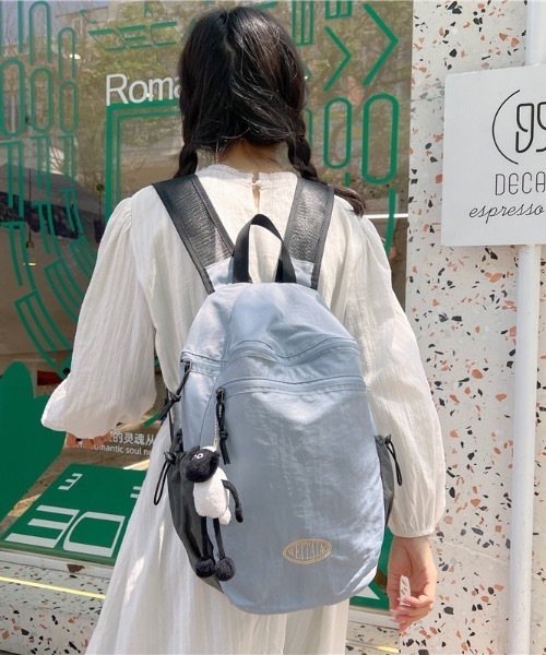 SHEPP(シープ)の「【A4サイズ対応可◎大容量】ナイロン バイカラー デイパック リュック バックパック(バックパック/リュック・レディース・ベージュ/ピンク/グレー/イエロー・F)」の14枚目の写真