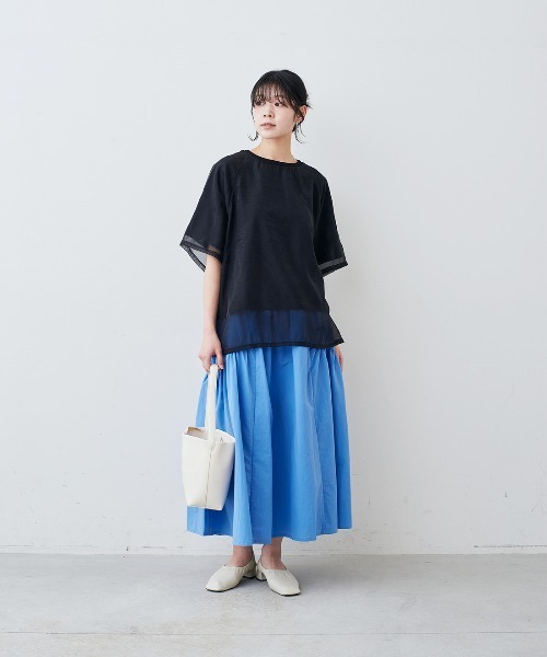 IEDIT(イディット)の「IEDIT 吸汗速乾カットソードッキングのソフトオーガンジーシアーレイヤードトップス(Tシャツ/カットソー・レディース・オフホワイト/ブラック・L/LL/3L/S/M)」の6枚目の写真