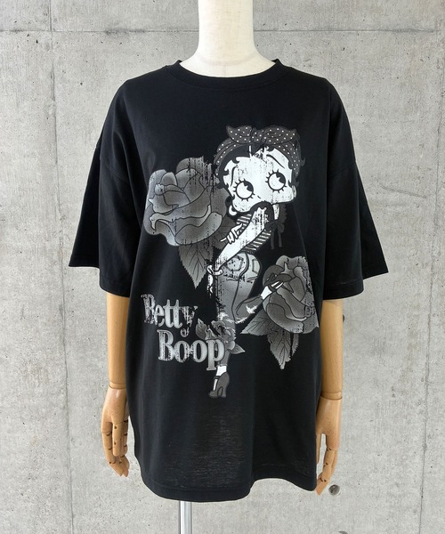 GLAMOROUS JANE(グラマラスジェーン)の「BETTY BOOPモノトーンフラワープリントTシャツ(Tシャツ/カットソー・レディース・モスグリーン/ブラック/オフホワイト・FREE)」の10枚目の写真