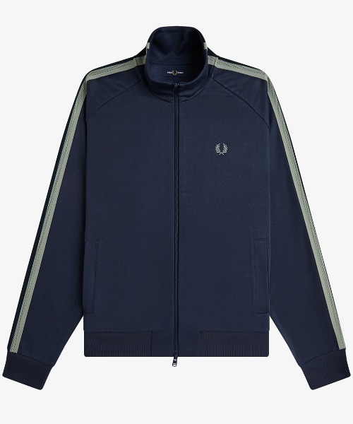 FRED PERRY(フレッドペリー)の「Two Tone Mesh Tape Track Jacket/ツートーンメッシュテープトラックジャケット(ジャージ・メンズ・ネイビー・S/M/L)」の3枚目の写真