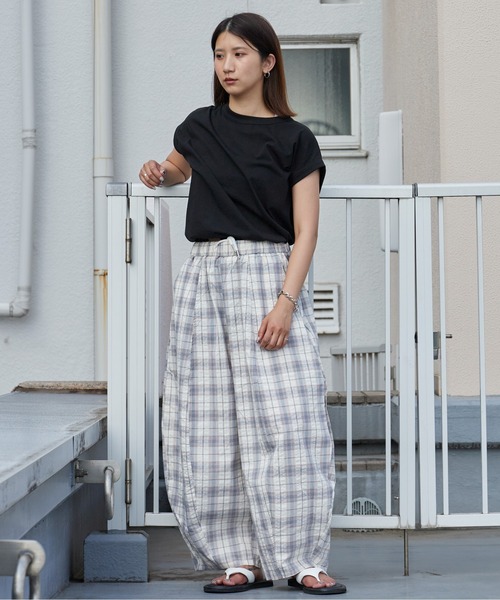 Chick(チック)の「Wide Check Easy Balloon Pants / ワイド チェック イージーバルーンパンツ レディース カジュアル 韓国 2026年 夏 夏服(その他パンツ・レディース・ブラック/ベージュ・FREE)」の15枚目の写真