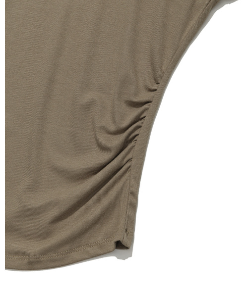 MOAA(モア)の「サイドシェアリングVネックキャップスリーブTシャツ(Tシャツ/カットソー・レディース・タン/スカイブルー/ブラック/ホワイト・MEDIUM/SMALL)」の19枚目の写真