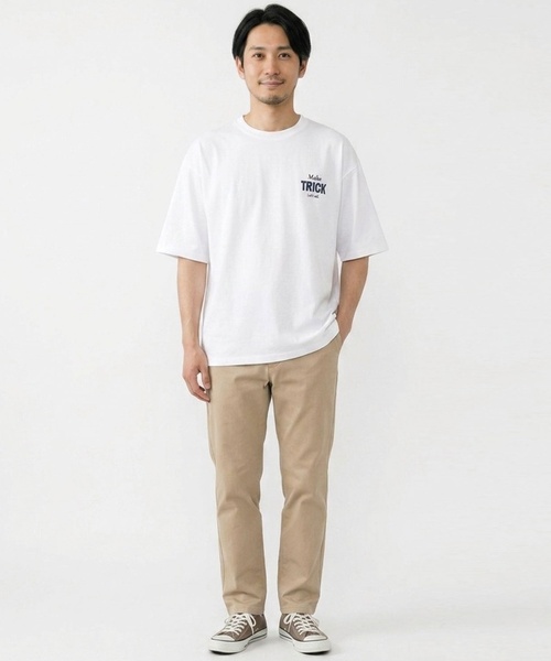 and D. petit main(アンドディープティマイン)の「【親子リンク】DADバックロゴ刺しゅうビック半袖Tシャツ(Tシャツ/カットソー・レディース・ホワイト/ブラック・F)」の1枚目の写真