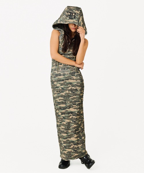 BEEDEN（ビーデン）の「LOGO ZIP HOLTER DRESS（ワンピース・レディース・カモフラージュ/ブラック・FREE）」の2枚目の写真