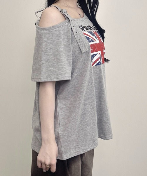 INGNI（イング）の「肩ベルト付ユニオンジャックグラフィックトップス（Tシャツ/カットソー・レディース・ブラック/オフホワイト/グレー・M）」の18枚目の写真