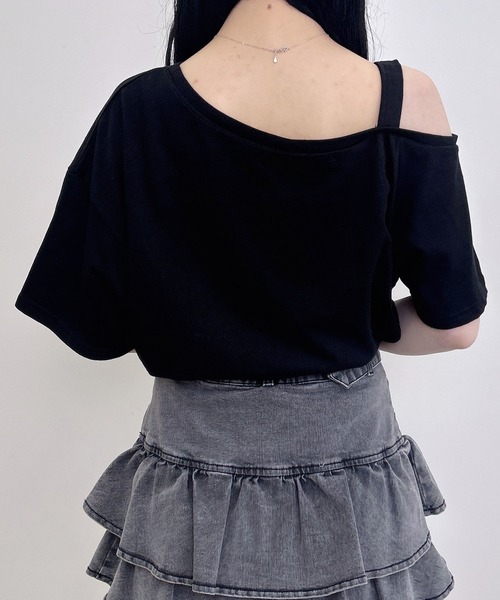 INGNI（イング）の「肩ベルト付ユニオンジャックグラフィックトップス（Tシャツ/カットソー・レディース・ブラック/オフホワイト/グレー・M）」の14枚目の写真