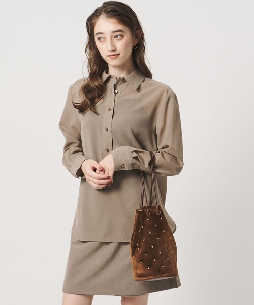 UNITED ARROWS(ユナイテッドアローズ)の「スタッズ ドローストリングバッグ(ショルダーバッグ・レディース・ブラック/ブラウン・FREE)」の7枚目の写真