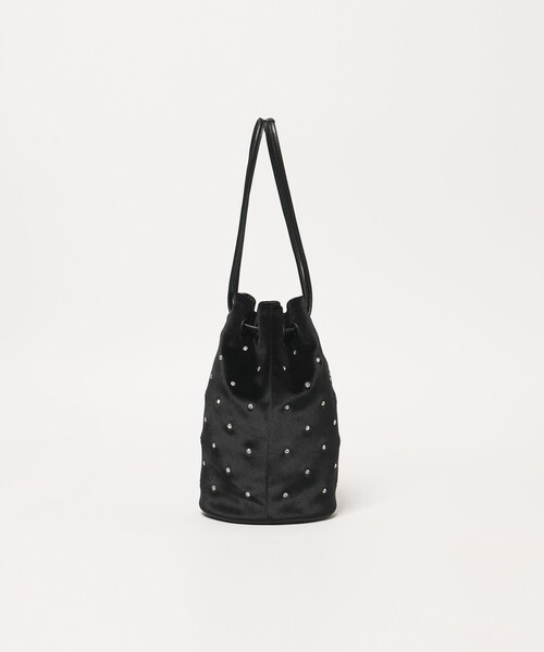 UNITED ARROWS(ユナイテッドアローズ)の「スタッズ ドローストリングバッグ(ショルダーバッグ・レディース・ブラック/ブラウン・FREE)」の9枚目の写真
