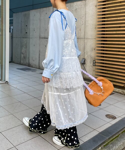 HELLO.SANFRANCISCO(ハローサンフランシスコ)の「【HELLO.SANFRANCISCO】配色アシメレースキャミワンピース(ワンピース・レディース・ホワイト/ブルー・ONE SIZE)」の14枚目の写真