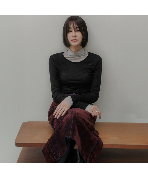 MEMUA(メムア)の「フレンティウールハーフネックティ(オリーブ)(Tシャツ/カットソー・レディース・オリーブ/ライトベージュ/ブラック/グレー・FREE)」の3枚目の写真