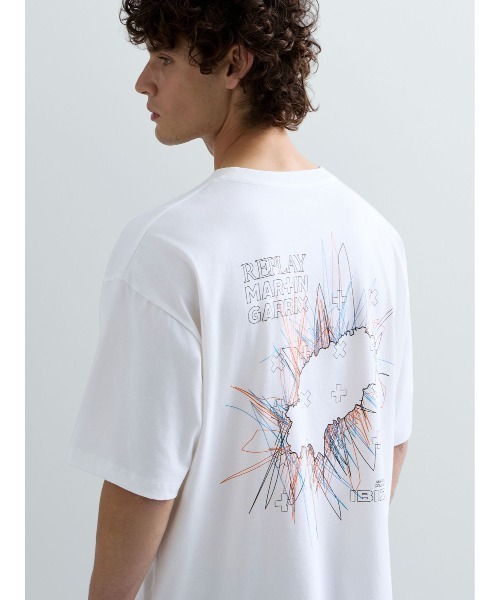 REPLAY(リプレイ)の「REPLAY × MARTIN GARRIX グラフィックTEE IBIZA ISLAND(Tシャツ/カットソー・メンズ・ホワイト/ブラック・MEDIUM/LARGE)」の1枚目の写真