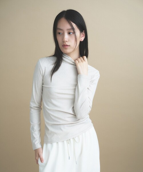 cloenc(クロエンス)の「【手洗い可】ウール混 ハイネックカットソー(Tシャツ/カットソー・レディース・ベージュ系その他7/グレー系4/ブラック/レッド系1・02)」の7枚目の写真