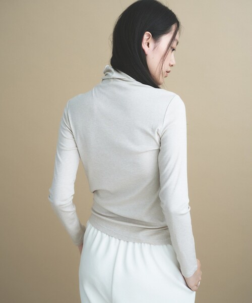 cloenc(クロエンス)の「【手洗い可】ウール混 ハイネックカットソー(Tシャツ/カットソー・レディース・ベージュ系その他7/グレー系4/ブラック/レッド系1・02)」の9枚目の写真