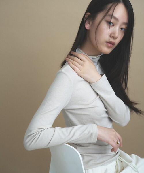 cloenc(クロエンス)の「【手洗い可】ウール混 ハイネックカットソー(Tシャツ/カットソー・レディース・ベージュ系その他7/グレー系4/ブラック/レッド系1・02)」の11枚目の写真