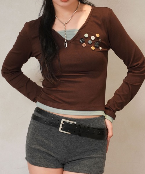 sedacle girl(セダクルガール)の「レイヤードボタンロンT(Tシャツ/カットソー・レディース・ネイビー/グレー/ダークブラウン・SMALL/MEDIUM)」の3枚目の写真