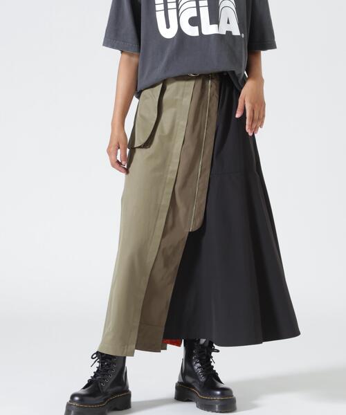 Risley(リズレー)の「Risley(リズレー) 別注ベルト付アシンメトリーフレアスカート(スカート・レディース・カーキ/ネイビー・F)」の2枚目の写真