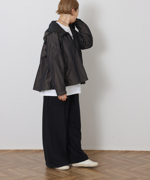 JOURNAL STANDARD LUXE（ジャーナルスタンダード　ラックス）の「メモリータフタ フードプルブルゾン（その他アウター・レディース・ベージュ/カーキ・FREE）」の3枚目の写真