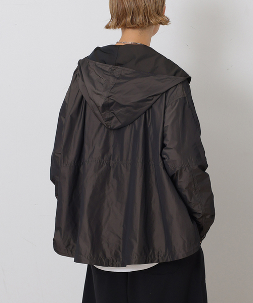 JOURNAL STANDARD LUXE（ジャーナルスタンダード　ラックス）の「メモリータフタ フードプルブルゾン（その他アウター・レディース・ベージュ/カーキ・FREE）」の5枚目の写真