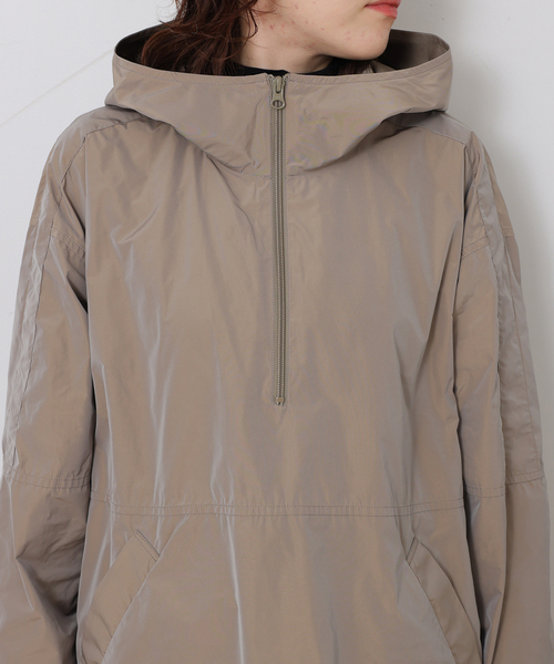 JOURNAL STANDARD LUXE（ジャーナルスタンダード　ラックス）の「メモリータフタ フードプルブルゾン（その他アウター・レディース・ベージュ/カーキ・FREE）」の10枚目の写真