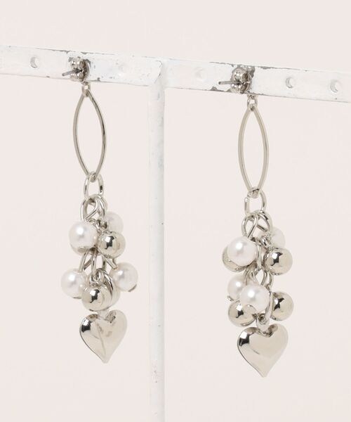 tone（トーン）の「【R】1094　ハートシルバーピアス(MA)（ピアス（両耳用）・レディース・シルバー・FREE）」の6枚目の写真