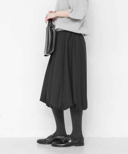 URBAN RESEARCH(アーバンリサーチ)の「『UR TECH SMOOTHLUXE』ウール混バルーンギャザースカート(スカート・レディース・ブラック/チャコールグレー・FREE)」の3枚目の写真