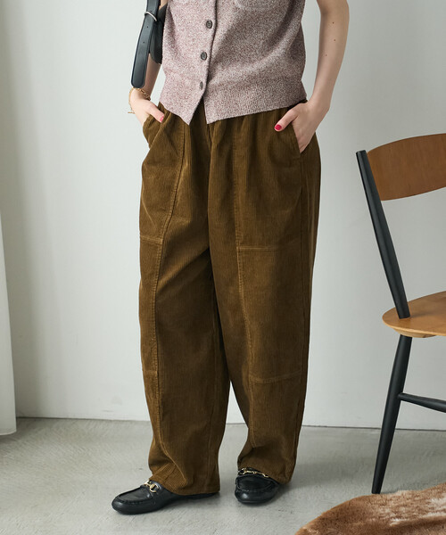 FREAK'S STORE(フリークスストア)の「コーデュロイバルーンパンツ(その他パンツ・レディース・ネイビー/ワイン/ベージュ/オフホワイト・MEDIUM/SMALL)」の19枚目の写真