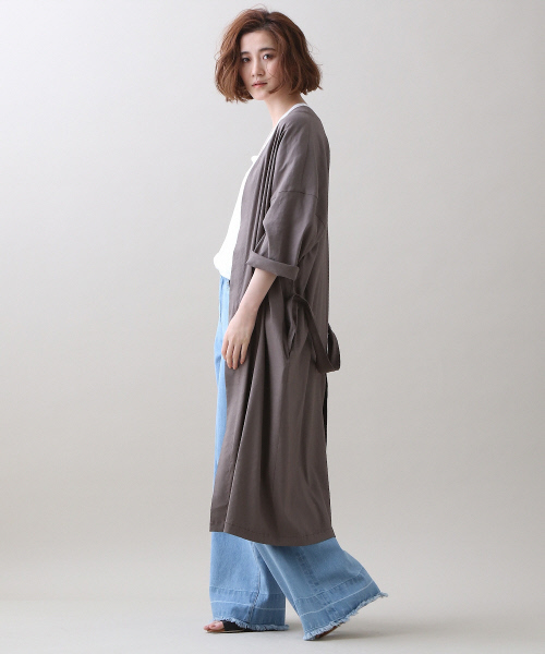 Abahouse Devinette（ドゥヴィネット）の「ストレッチコート（その他アウター・レディース・ネイビー/カーキ/ホワイト/オフホワイト・2）」の4枚目の写真