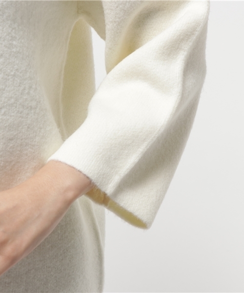 LBC（エルビーシー）の「アクリルナイロンミラノリブボトルネックプルオーバー              （ニット/セーター・レディース・オフホワイト/オリーブ/ネイビー・MEDIUM）」の8枚目の写真