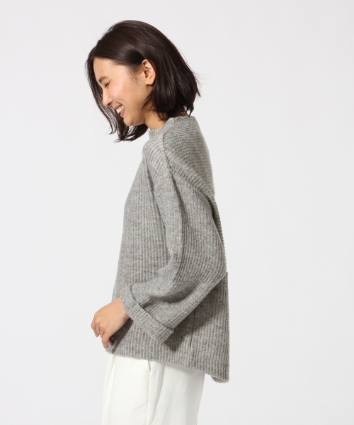 GLOBAL WORK（グローバルワーク）の「キモウテレコワイドプルオーバー長袖/742123（Tシャツ/カットソー・レディース・ブルー/グレー/ライトベージュ/ブラック・LARGE/SMALL/MEDIUM）」の9枚目の写真