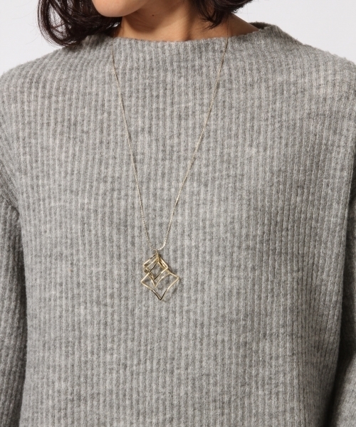 GLOBAL WORK（グローバルワーク）の「キモウテレコワイドプルオーバー長袖/742123（Tシャツ/カットソー・レディース・ブルー/グレー/ライトベージュ/ブラック・LARGE/SMALL/MEDIUM）」の11枚目の写真