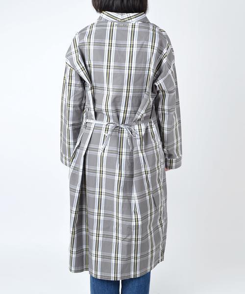 SHIPS Days(シップスデイズ)の「【別注】Villon'd: ガウン (チェック柄)(ルームウェア/パジャマ・レディース・グレー・ONE SIZE)」の4枚目の写真