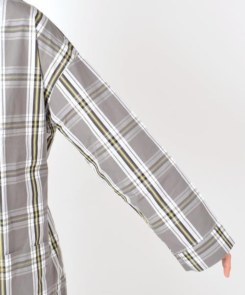 SHIPS Days(シップスデイズ)の「【別注】Villon'd: ガウン (チェック柄)(ルームウェア/パジャマ・レディース・グレー・ONE SIZE)」の6枚目の写真