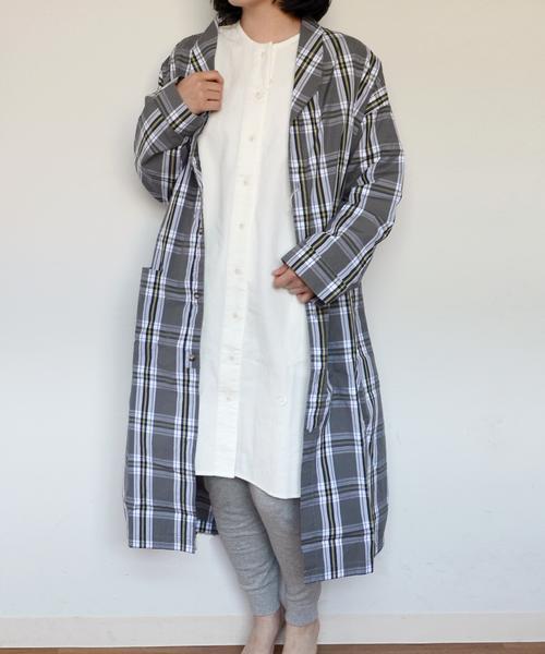 SHIPS Days(シップスデイズ)の「【別注】Villon'd: ガウン (チェック柄)(ルームウェア/パジャマ・レディース・グレー・ONE SIZE)」の11枚目の写真