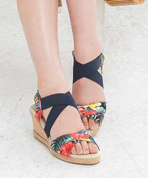 KOBE LETTUCE（コウベレタス）の「7cmウェッジソールクロスゴムジュートサンダル（サンダル・レディース・ブラック系その他/シルバー/ブラック/カーキ/ピンク/パイソン/ベージュ/ブラック系その他2/オレンジ/ベージュ系その他/グレイッシュベージュ/ブルー系その他/シルバー系その他/その他1/ブルー系その他2/ブラック系その他4/ブラック系その他3/ベージュ系その他2/ベージュ系その他3/ゴールド/ローズ/ブラウン系その他2/ブラウン系その他/ブルー系その他3/ブラウン/ブラック系/ネイビー系・M/L/S/LL）」の16枚目の写真