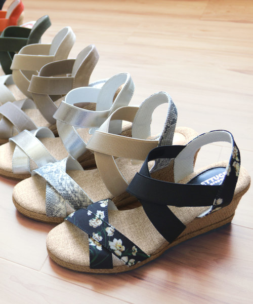 KOBE LETTUCE（コウベレタス）の「7cmウェッジソールクロスゴムジュートサンダル（サンダル・レディース・ブラック系その他/シルバー/ブラック/カーキ/ピンク/パイソン/ベージュ/ブラック系その他2/オレンジ/ベージュ系その他/グレイッシュベージュ/ブルー系その他/シルバー系その他/その他1/ブルー系その他2/ブラック系その他4/ブラック系その他3/ベージュ系その他2/ベージュ系その他3/ゴールド/ローズ/ブラウン系その他2/ブラウン系その他/ブルー系その他3/ブラウン/ブラック系/ネイビー系・M/L/S/LL）」の4枚目の写真